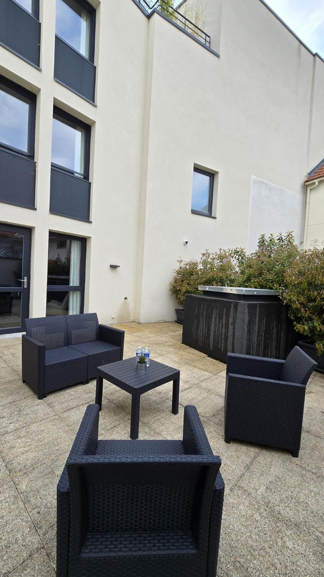 Residence Du Parc Vanves - Rooftop & Climatisation Buitenkant foto